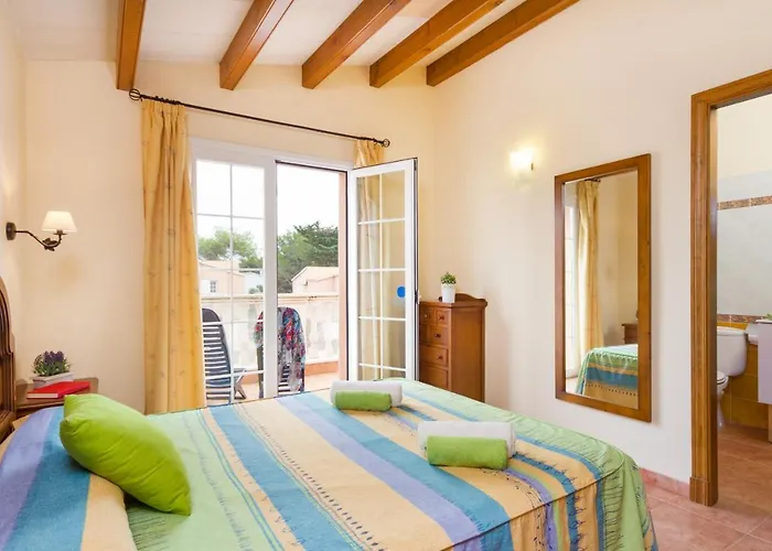 Llebeig By Escape * 칼라엔블레인즈