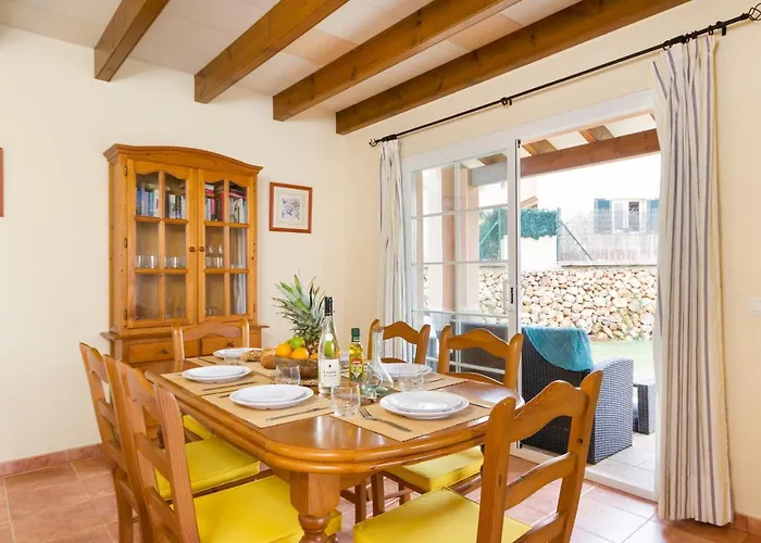 Llebeig By Escape * 칼라엔블레인즈